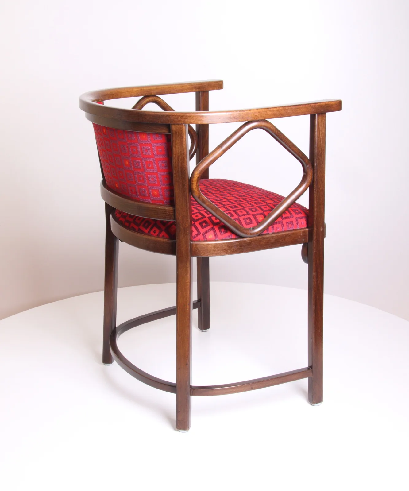 Thonet Fledermaus Armstuhl Ansicht 5