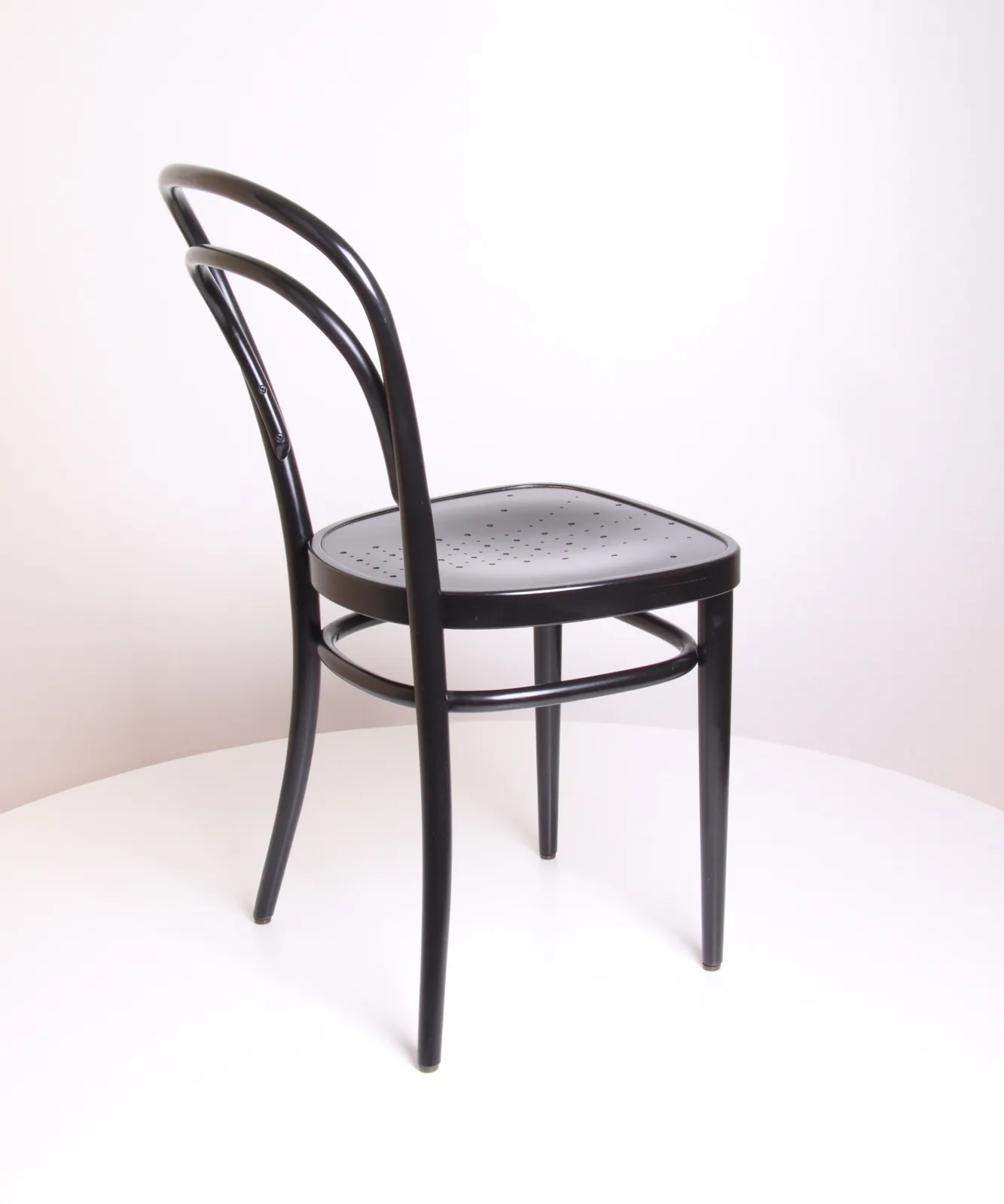 Thonet 214 schwarz Ansicht 5