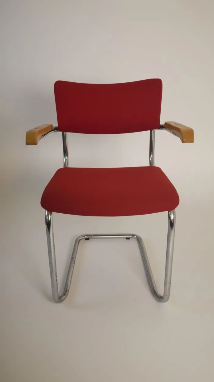 Thonet S 43 F Freischwinger-Armlehnstuhl, rot Ansicht 1