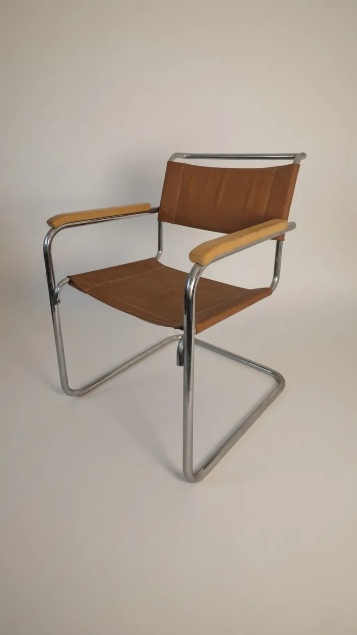 Leder-Freischwinger mit Holzarmlehnen Ansicht 2