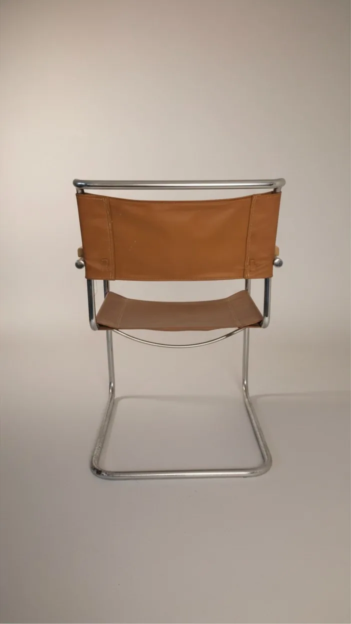 Leder-Freischwinger mit Holzarmlehnen Ansicht 4
